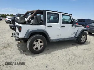 2013 Jeep Wrangler Unlimited Sport with VIN 1C4BJWDG8DL639781, listed as a Copart auction lot 63620025 with 84,720 mi miles and Salvage title. Bid and sale history available at DreamBid. Image 3.