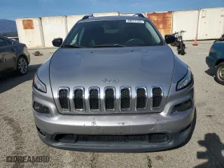 2016 Jeep Cherokee Altitude with VIN 1C4PJLAB2GW189464, listed as a Copart auction lot 49817135 with 71,061 mi miles and Salvage Title. Bid and sale history available at carsss.com. Image 5.