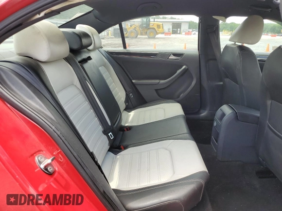 2015 Volkswagen Jetta Sport с VIN 3VWD17AJ9FM416663, выставлен на аукционе Copart как лот 58864685 с пробегом 142 755 миль миль и Списание • Salvage title. История ставок и продаж доступна на DreamBid. Изображение 10.