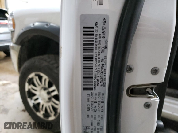2019 Ram 2500 Tradesman z VIN 3C6UR5CJ2KG593276, wystawiony jako Copart lot #54655995 z przebiegiem 124 069 mil mil oraz Czysty tytuł • Clean title. Historia ofert i sprzedaży dostępna na DreamBid. Obrazek 12.