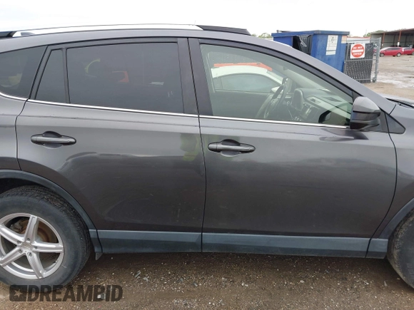 2016 Toyota RAV4 LE with VIN JTMZFREV3GJ095589, listed as a IAAI auction lot 41925815 with 298,773 mi miles. Bid and sale history available at carsss.com. Image 13.