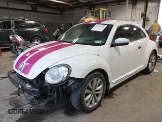2017 Volkswagen Beetle 1.8T Fleet with VIN 3VWF17AT2HM629497, listed as a IAAI auction lot 41181493 with 68,564 mi miles. Bid and sale history available at carsss.com. Image 18.