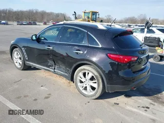 2016 Infiniti QX70 with VIN JN8CS1MW8GM750488, listed as a IAAI auction lot 41888277 with 146,484 mi miles and . Bid and sale history available at DreamBid. Image 3.