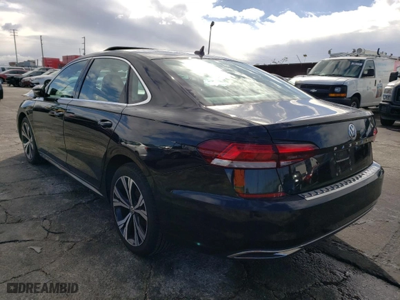 2022 Volkswagen Passat 2.0T SE with VIN 1VWSA7A30NC000381, listed as a Copart auction lot 42116793 with 19,241 mi miles. Bid and sale history available at carsss.com. Image 2.