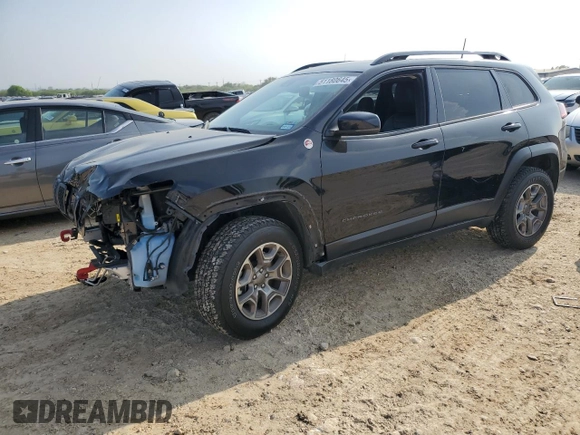 2022 Jeep Cherokee Trailhawk с VIN 1C4PJMBX8ND502686, выставлен на аукционе Copart как лот 51180645 с пробегом 62 865 миль миль и Списание • Salvage title. История ставок и продаж доступна на DreamBid. Изображение 1.