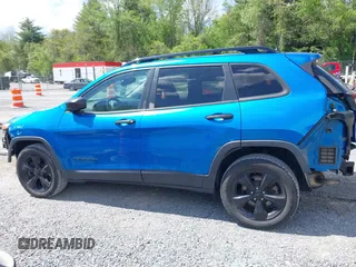 2017 Jeep Cherokee Altitude with VIN 1C4PJLAS7HW663071, listed as a IAAI auction lot 42186905 with 203,296 mi miles and . Bid and sale history available at DreamBid. Image 14.