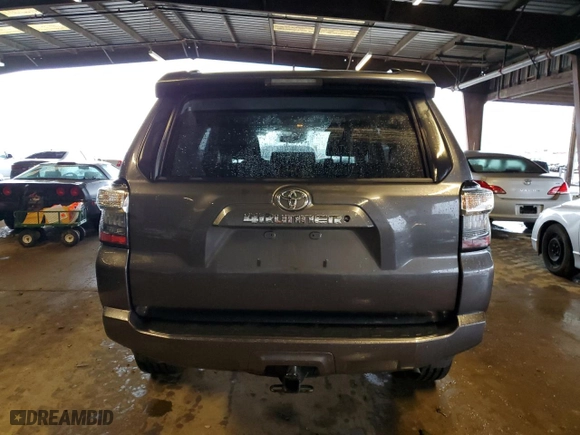 2021 Toyota 4Runner SR5 with VIN JTEEU5JR9M5229009, listed as a Copart auction lot 86214204 with 47,759 mi miles and Salvage Title. Bid and sale history available at carsss.com. Image 6.