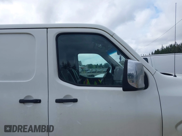 2019 Nissan NV SV z VIN 1N6AF0KY6KN807177, wystawiony jako IAAI lot #42495939 z przebiegiem 230 210 mil mil oraz . Historia ofert i sprzedaży dostępna na DreamBid. Obrazek 14.