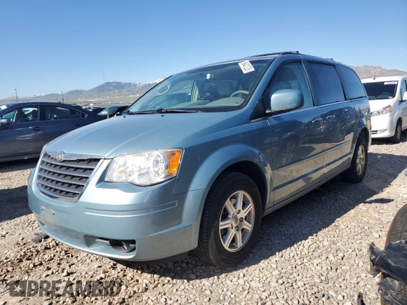 2008 Chrysler Town & Country Touring with VIN 2A8HR54P68R657361, listed as a Copart auction lot 56431225 with 90,268 mi miles and Clean Title. Bid and sale history available at DreamBid. Image 1.
