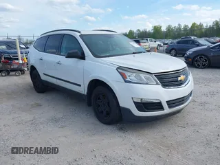 2017 Chevrolet Traverse LS z VIN 1GNKVFKD1HJ253256, wystawiony jako IAAI lot #42100074 z przebiegiem 136 607 mil mil oraz . Historia ofert i sprzedaży dostępna na DreamBid. Obrazek 1.