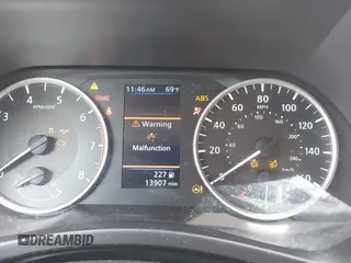 2023 Nissan Sentra S z VIN 3N1AB8BV7PY311515, wystawiony jako IAAI lot #42038589 z przebiegiem 13 907 mil mil oraz . Historia ofert i sprzedaży dostępna na DreamBid. Obrazek 7.