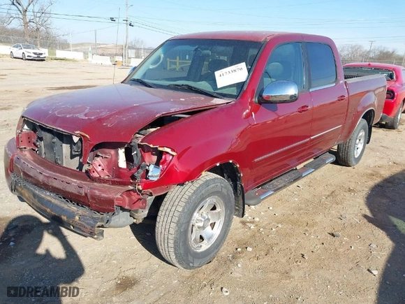 2004 Toyota Tundra SR5 with VIN 5TBET34174S462097, listed as a IAAI auction lot 41733870 with 176,758 mi miles. Bid and sale history available at carsss.com. Image 2.