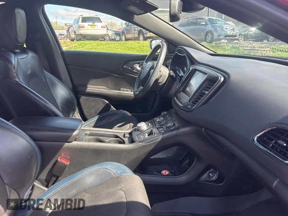 2015 Chrysler 200 S with VIN 1C3CCCBG4FN727223, listed as a Copart auction lot 54967785 with 90,451 mi miles and Clean Title. Bid and sale history available at carsss.com. Image 5.