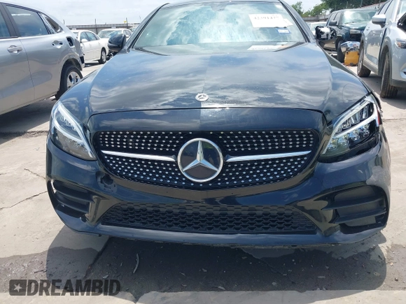 2019 Mercedes-Benz C 300 с VIN WDDWJ8DBXKF827124, выставлен на аукционе IAAI как лот 42391477 с пробегом 72 546 миль миль и . История ставок и продаж доступна на DreamBid. Изображение 6.