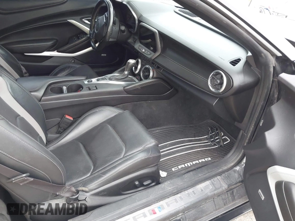 2016 Chevrolet Camaro 2SS with VIN 1G1FH3D76G0173312, listed as a IAAI auction lot 42102481 with 86,544 mi miles. Bid and sale history available at carsss.com. Image 5.
