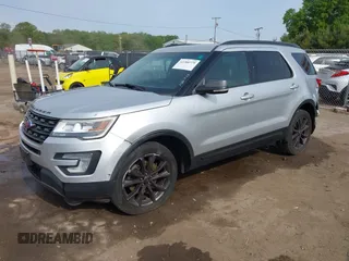 2017 Ford Explorer XLT z VIN 1FM5K8D80HGA02103, wystawiony jako IAAI lot #42288779 z przebiegiem 209 401 mil mil oraz . Historia ofert i sprzedaży dostępna na DreamBid. Obrazek 2.
