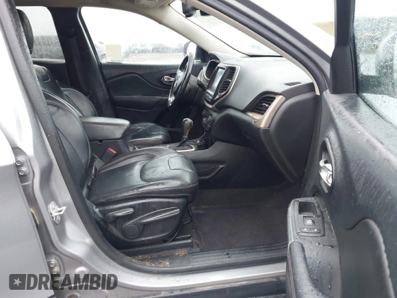 2017 Jeep Cherokee Limited with VIN 1C4PJMDBXHW520195, listed as a IAAI auction lot 41478980 with 125,285 mi miles and . Bid and sale history available at DreamBid. Image 5.