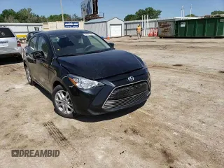 2016 Scion iA z VIN 3MYDLBZV8GY112646, wystawiony jako Copart lot #51481723 z przebiegiem 98 781 mil mil oraz . Historia ofert i sprzedaży dostępna na DreamBid. Obrazek 11.