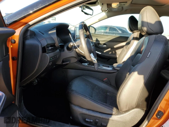 2021 Nissan Sentra SR z VIN 3N1AB8DV0MY327371, wystawiony jako Copart lot #47950695 z przebiegiem 80 943 mil mil oraz Czysty tytuł • Clean title. Historia ofert i sprzedaży dostępna na DreamBid. Obrazek 7.