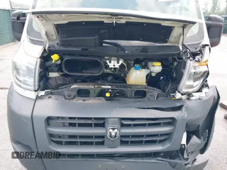 2018 Ram ProMaster Cargo z VIN 3C6TRVDG0JE144400, wystawiony jako IAAI lot #42287423 z przebiegiem 124 891 mil mil oraz . Historia ofert i sprzedaży dostępna na DreamBid. Obrazek 10.