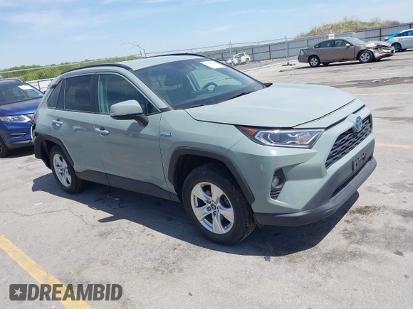 2020 Toyota RAV4 Hybrid XLE z VIN 4T3RWRFVXLU005428, wystawiony jako IAAI lot #42223346 z przebiegiem 123 168 mil mil oraz . Historia ofert i sprzedaży dostępna na DreamBid. Obrazek 1.