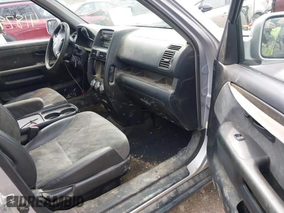 2004 Honda CR-V EX with VIN JHLRD78834C022757, listed as a IAAI auction lot 41879901 with 244,280 mi miles and . Bid and sale history available at carsss.com. Image 5.