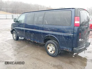 2006 Chevrolet Express Passenger z VIN 1GAHG35U361153432, wystawiony jako IAAI lot #41593860 z przebiegiem 160 774 mil mil oraz . Historia ofert i sprzedaży dostępna na DreamBid. Obrazek 3.