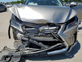 2017 Lexus RX 350 z VIN 2T2BZMCA8HC085824, wystawiony jako Copart lot #57878145 z przebiegiem 60 264 mil mil oraz Szkoda całkowita • Salvage title. Historia ofert i sprzedaży dostępna na DreamBid. Obrazek 12.