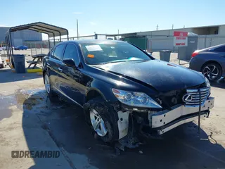 2012 Lexus LS 460 z VIN JTHBL5EF5C5112809, wystawiony jako IAAI lot #41450119 z przebiegiem Nie podano mil oraz . Historia ofert i sprzedaży dostępna na DreamBid. Obrazek 1.