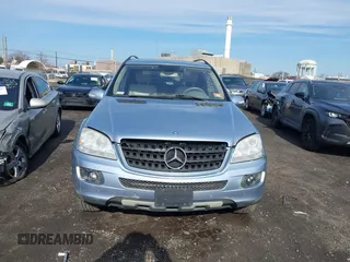 2006 Mercedes-Benz M 350 with VIN 4JGBB86E56A052016, listed as a IAAI auction lot 41870998 with 223,096 mi miles and . Bid and sale history available at DreamBid. Image 6.
