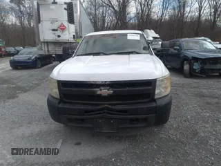 2010 Chevrolet Silverado 1500 with VIN 1GCSKPE31AZ229573, listed as a IAAI auction lot 41203758 with 128,175 mi miles and . Bid and sale history available at DreamBid. Image 13.