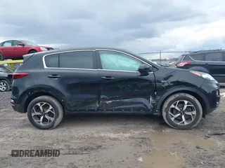 2020 Kia Sportage LX with VIN KNDPMCAC1L7662825, listed as a IAAI auction lot 42031280 with 123,595 mi miles and . Bid and sale history available at carsss.com. Image 14.