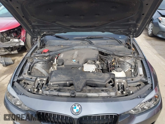 2013 BMW 3 Series 328i xDrive with VIN WBA3B5C55DF590806, listed as a IAAI auction lot 41759329 with 99,847 mi miles. Bid and sale history available at carsss.com. Image 10.