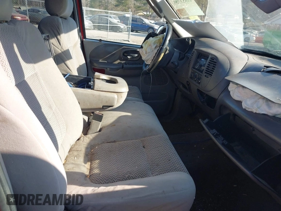 2003 Ford F-150 XLT with VIN 1FTRW07L03KC47484, listed as a IAAI auction lot 41653389 with 283,296 mi miles. Bid and sale history available at carsss.com. Image 5.