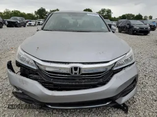 2017 Honda Accord Touring with VIN JHMCR6F73HC017636, listed as a Copart auction lot 56334425 with 95,647 mi miles and Salvage title. Bid and sale history available at DreamBid. Image 5.