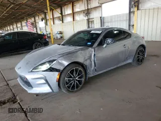 2024 Toyota GR86 with VIN JF1ZNBB17R9755378, listed as a Copart auction lot 47601375 with 6,697 mi miles and Salvage Title. Bid and sale history available at carsss.com. Image 1.