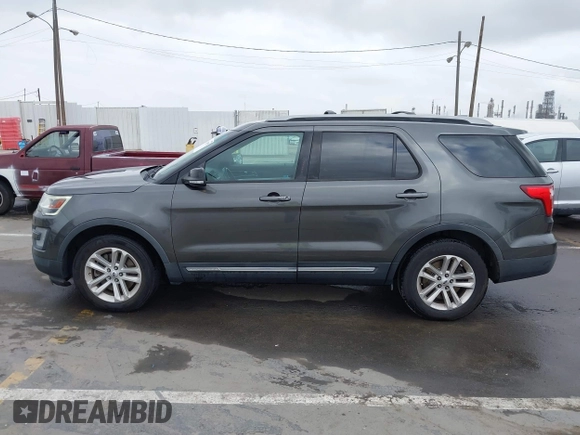 2016 Ford Explorer XLT with VIN 1FM5K7DH8GGB95352, listed as a IAAI auction lot 42118995 with 140,963 mi miles and . Bid and sale history available at carsss.com. Image 14.