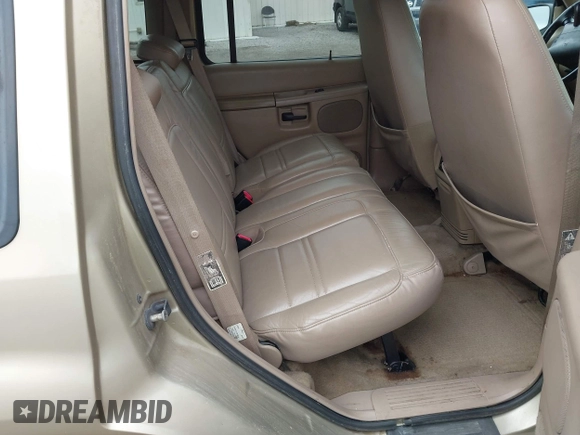1999 Ford Explorer XLT with VIN 1FMZU34E0XZB98745, listed as a IAAI auction lot 42291282 with 174,133 mi miles and . Bid and sale history available at DreamBid. Image 8.