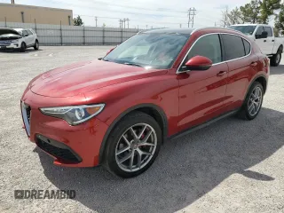 2018 Alfa Romeo Stelvio Ti z VIN ZASFAKBN5J7B90714, wystawiony jako Copart lot #56675895 z przebiegiem 87 642 mil mil oraz Czysty tytuł • Clean title. Historia ofert i sprzedaży dostępna na DreamBid. Obrazek 1.