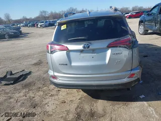 2017 Toyota RAV4 LE with VIN 2T3BFREV4HW631888, listed as a IAAI auction lot 41984721 with 41,215 mi miles. Bid and sale history available at carsss.com. Image 17.