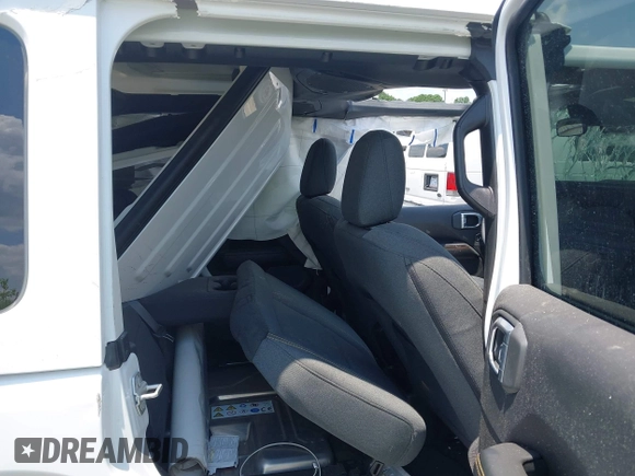 2024 Jeep Wrangler Sahara with VIN 1C4RJXP64RW270463, listed as a IAAI auction lot 42598295 with 36,251 mi miles and . Bid and sale history available at DreamBid. Image 8.