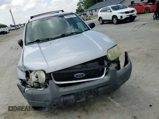 2002 Ford Escape XLT Choice with VIN 1FMYU03142KA49202, listed as a Copart auction lot 56359445 with Not provided miles and Clean title. Bid and sale history available at DreamBid. Image 14.