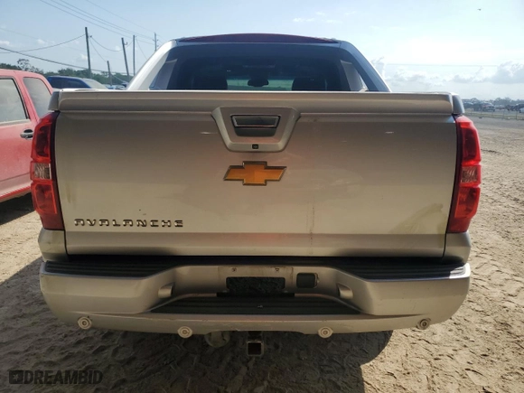 2012 Chevrolet Avalanche LTZ with VIN 3GNMCGE08CG248093, listed as a Copart auction lot 68469134 with 155,844 mi miles and Salvage Title. Bid and sale history available at carsss.com. Image 6.
