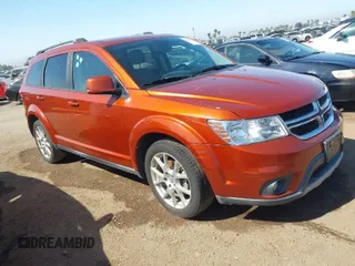 2014 Dodge Journey SXT with VIN 3C4PDCBB8ET276262, listed as a IAAI auction lot 42017477 with 151,262 mi miles. Bid and sale history available at carsss.com. Image 1.