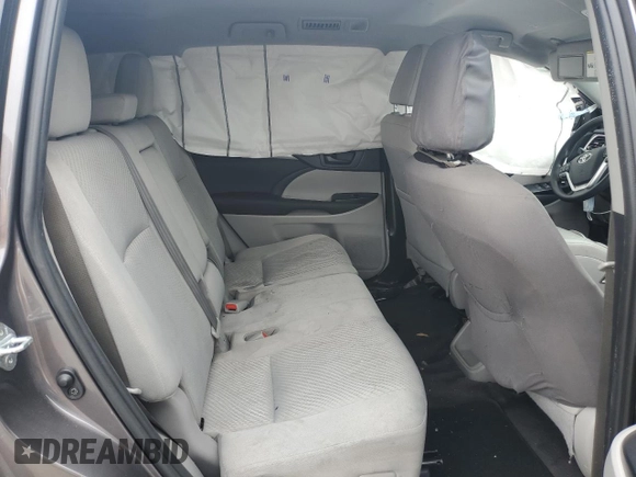 2019 Toyota Highlander LE with VIN 5TDZARFH5KS042654, listed as a Copart auction lot 56297684 with 138,841 mi miles and Salvage title. Bid and sale history available at DreamBid. Image 10.