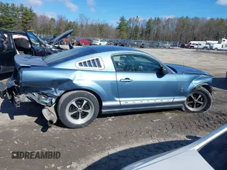 2008 Ford Mustang Deluxe with VIN 1ZVHT80NX85135471, listed as a IAAI auction lot 41985289 with 148,952 mi miles. Bid and sale history available at carsss.com. Image 14.