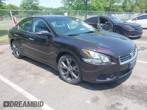 2014 Nissan Maxima SV z VIN 1N4AA5AP7EC486859, wystawiony jako IAAI lot #42420335 z przebiegiem 71 283 mil mil oraz . Historia ofert i sprzedaży dostępna na DreamBid. Obrazek 1.