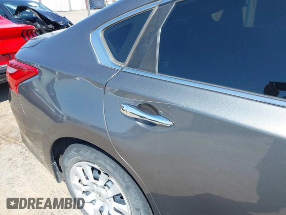 2017 Nissan Altima SR z VIN 1N4AL3AP9HC253312, wystawiony jako IAAI lot #42019699 z przebiegiem 139 440 mil mil oraz . Historia ofert i sprzedaży dostępna na DreamBid. Obrazek 17.