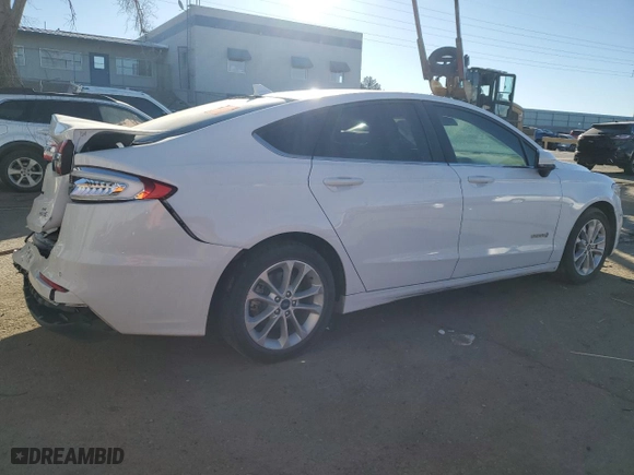 2019 Ford Fusion Hybrid SE with VIN 3FA6P0LU9KR235106, listed as a Copart auction lot 42620695 with 117,280 mi miles and Salvage Title. Bid and sale history available at carsss.com. Image 3.
