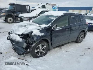2018 Toyota RAV4 XLE with VIN JTMRFREV5JJ251879, listed as a Copart auction lot 45246185 with 44,135 mi miles and Clean Title. Bid and sale history available at carsss.com. Image 1.